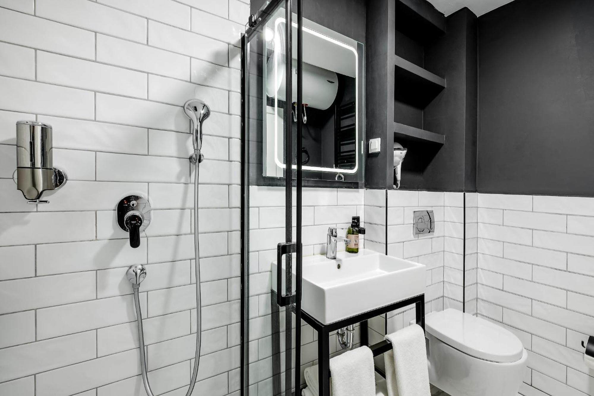 Montenegro Lodge Kavač 部屋 写真 Bathroom