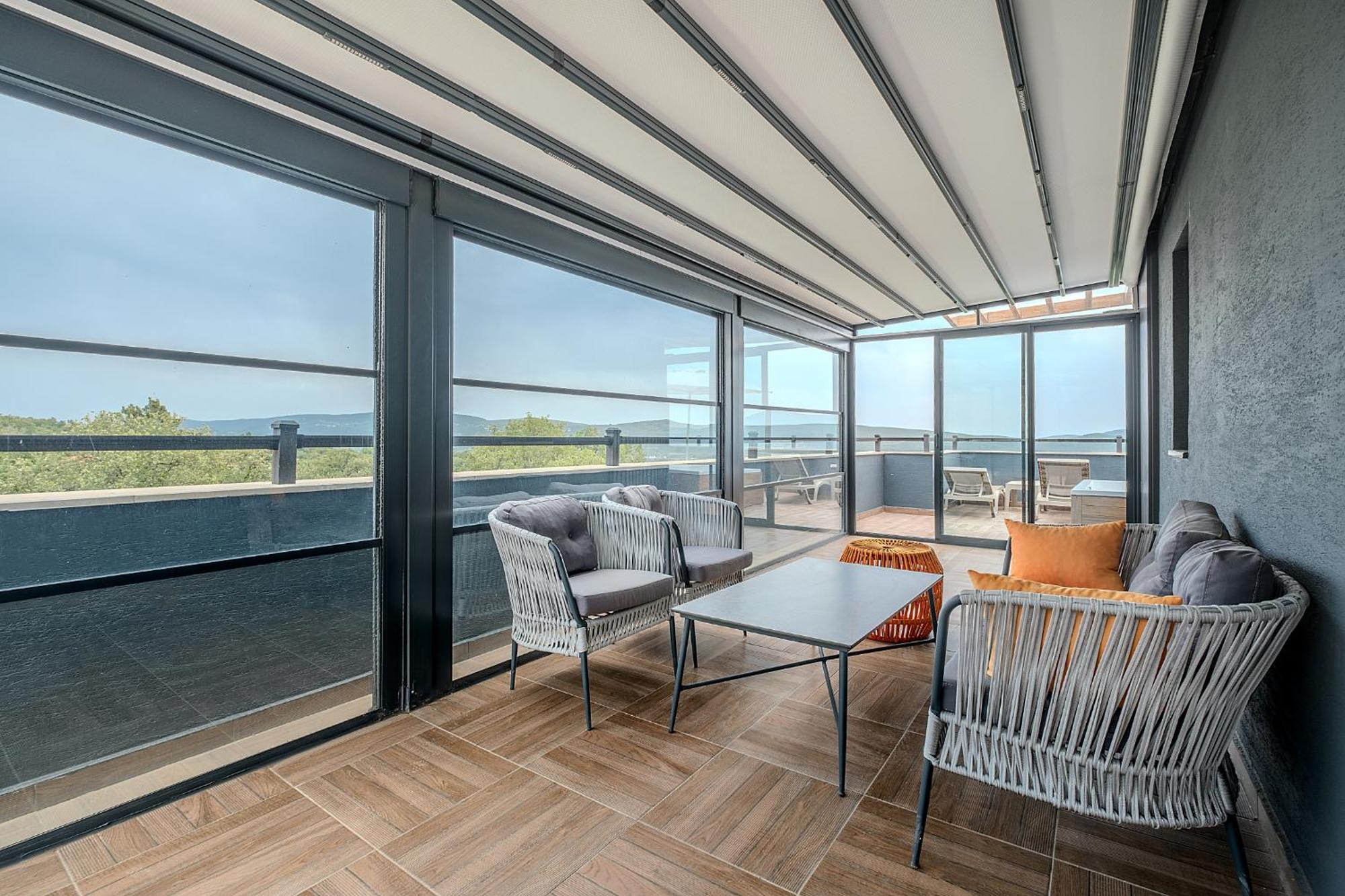 Montenegro Lodge Kavač 部屋 写真 The Sky Bar