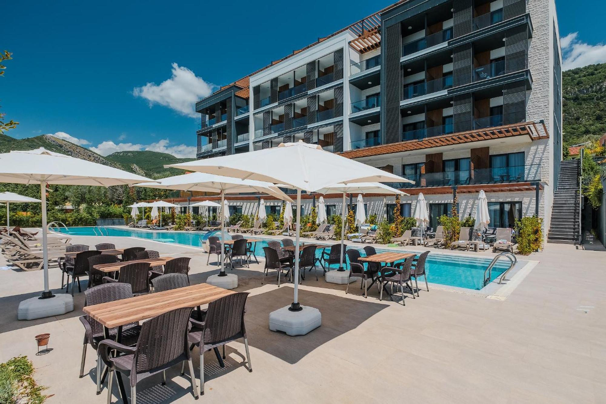 Montenegro Lodge Kavač エクステリア 写真