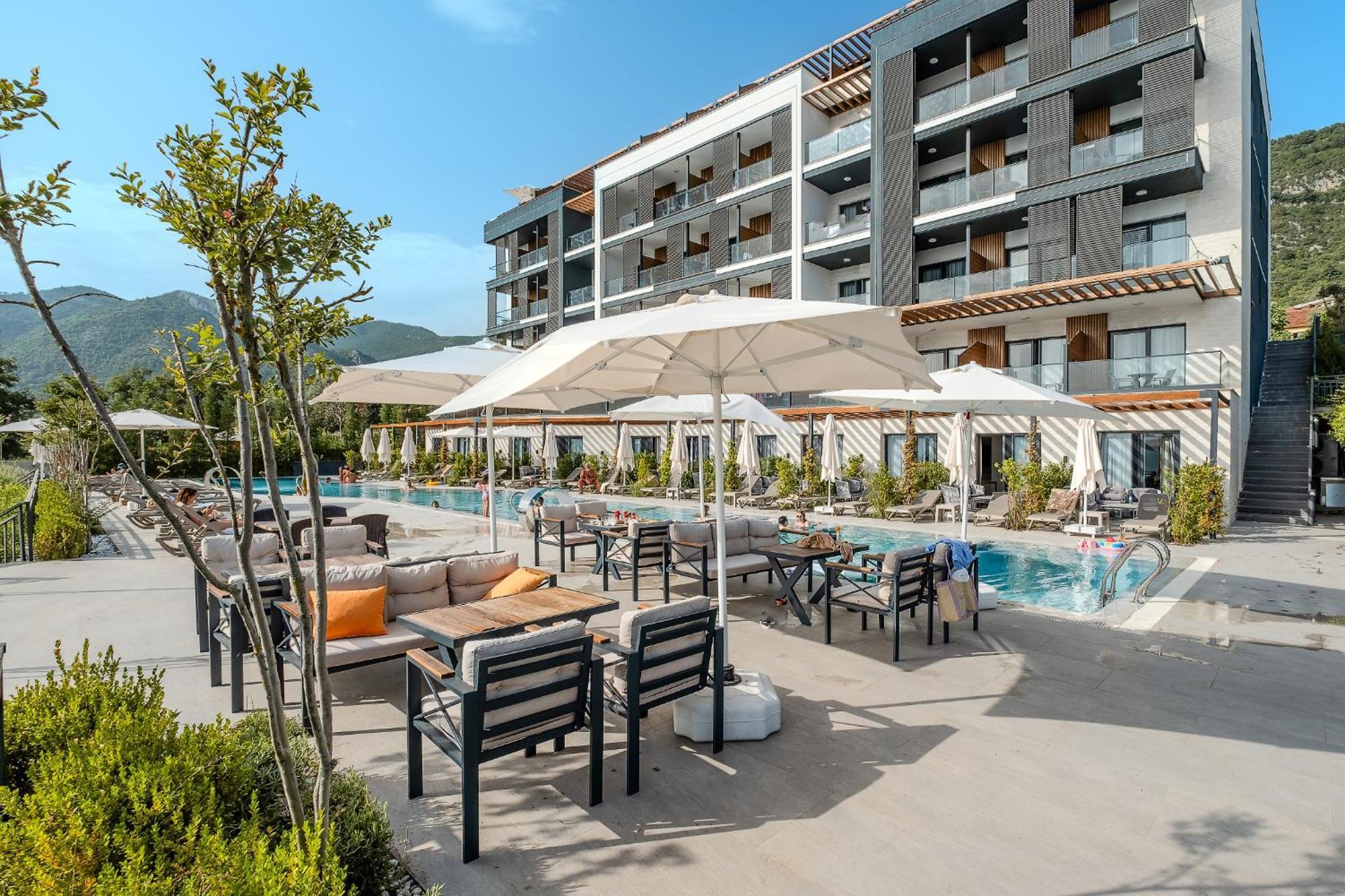 Montenegro Lodge Kavač エクステリア 写真
